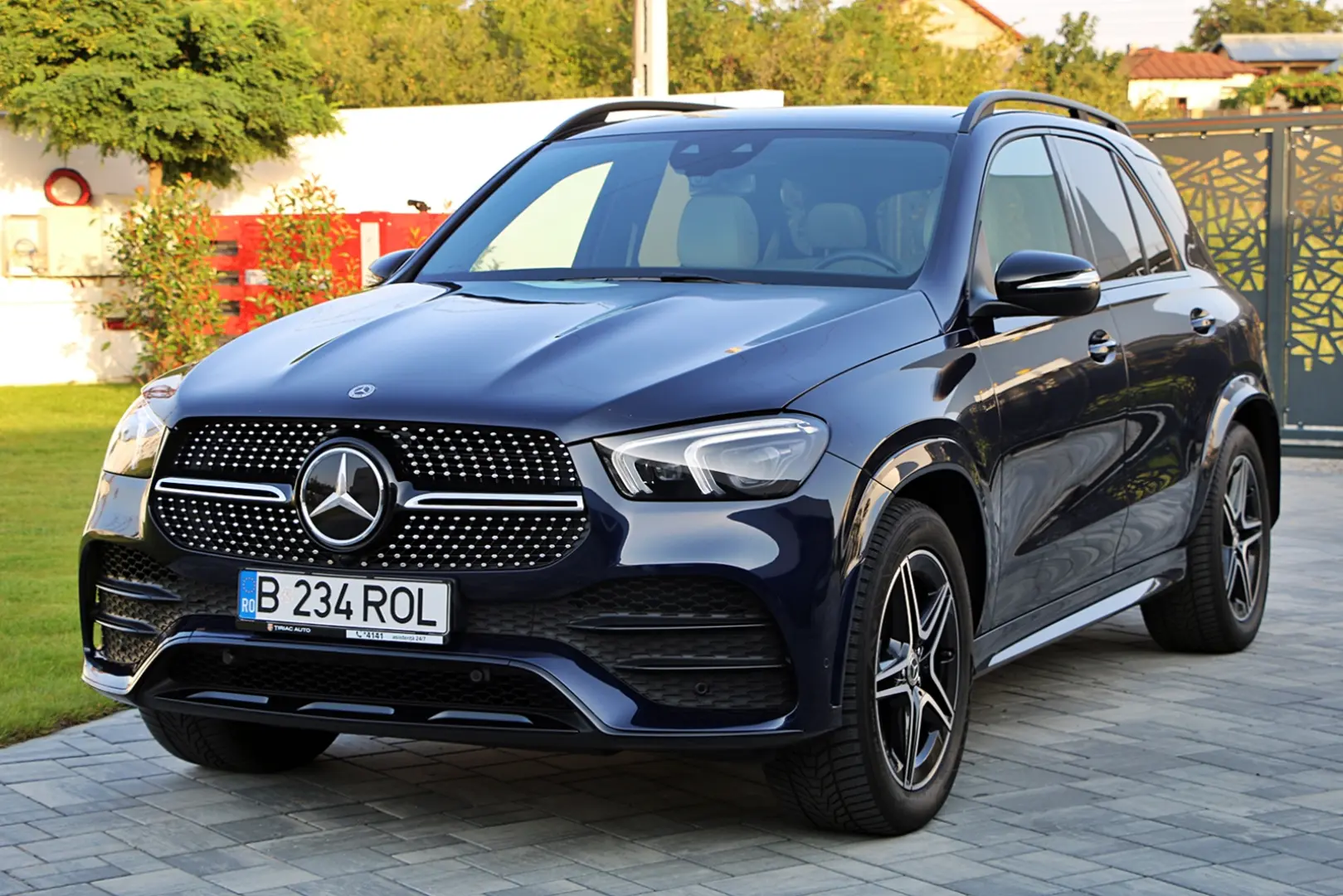 Milanne Auto Trade - TVA Inclus - Full Serice - Fara Daune