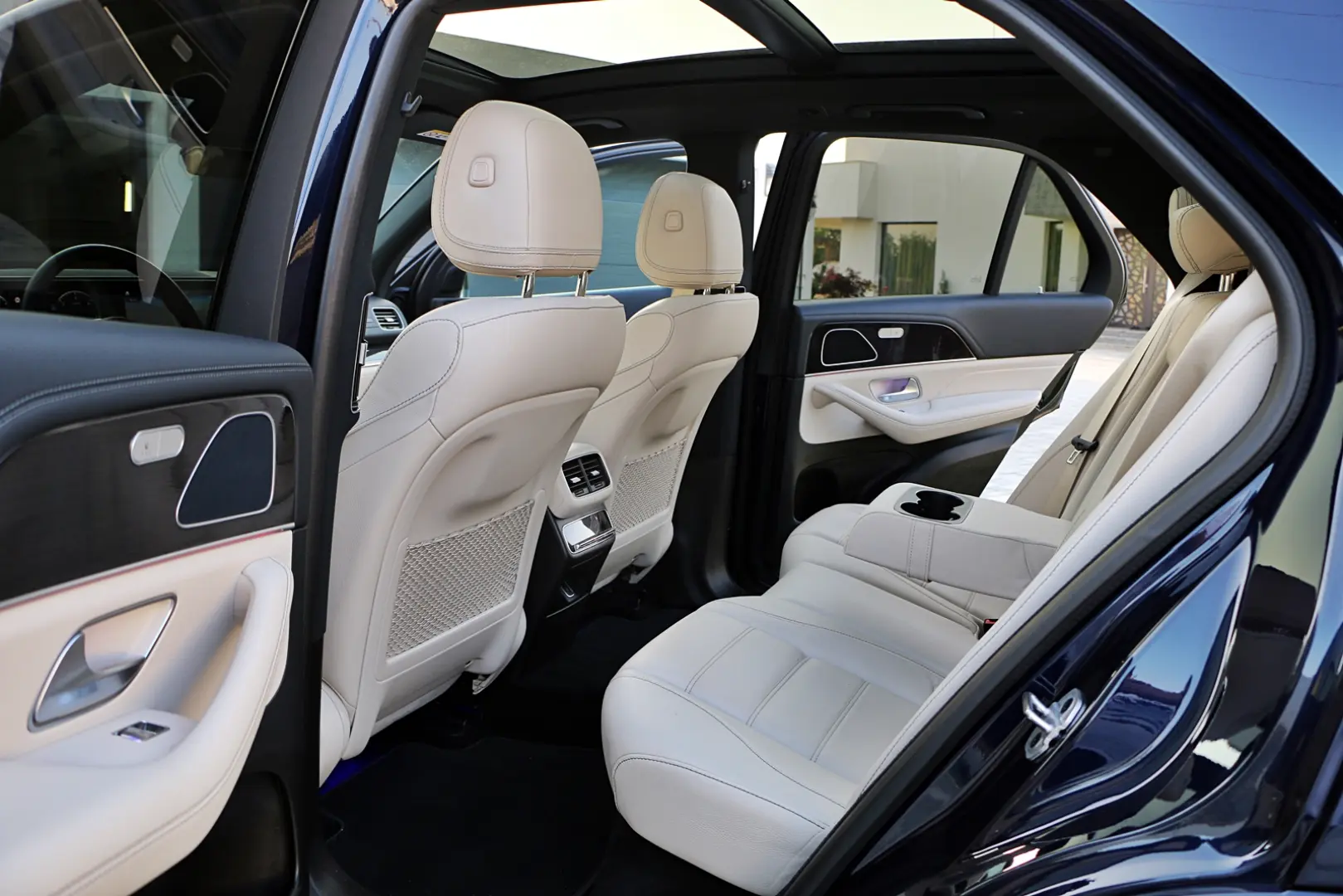 Milanne Auto Trade - TVA Inclus - Full Serice - Fara Daune