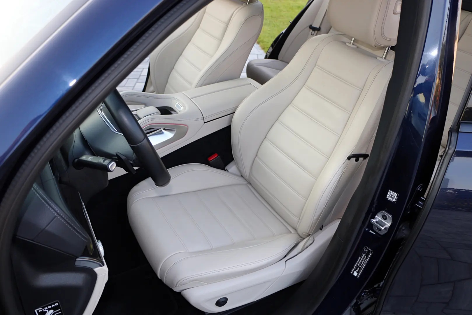 Milanne Auto Trade - TVA Inclus - Full Serice - Fara Daune