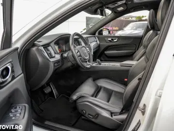 Volvo XC 60 Recharge T8 Twin Engine eAWD R-Design