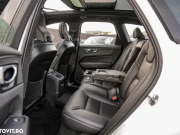 Volvo XC 60 Recharge T8 Twin Engine eAWD R-Design