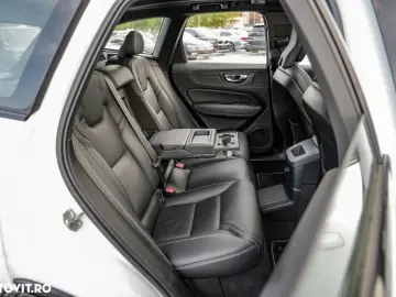 Volvo XC 60 Recharge T8 Twin Engine eAWD R-Design