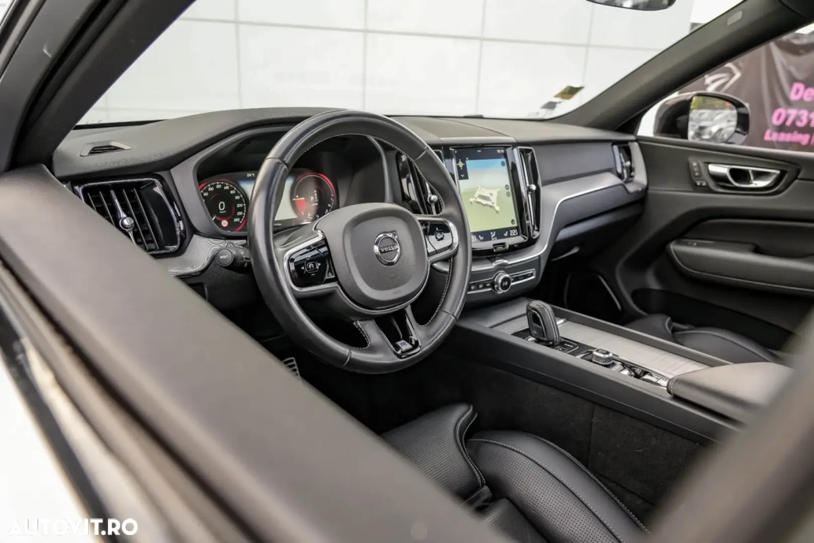 Volvo XC 60 Recharge T8 Twin Engine eAWD R-Design