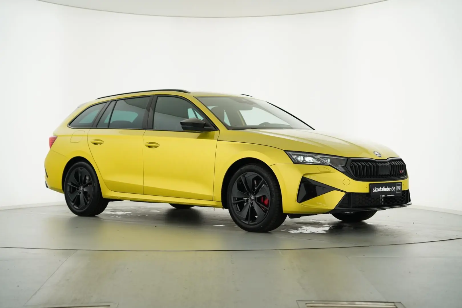 OCTAVIA COMBI RS TSI 265PS DSG UVP:49.240€ >-23%