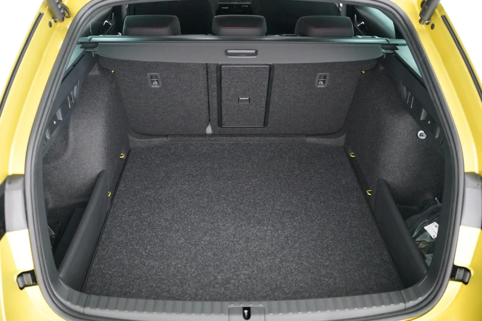 OCTAVIA COMBI RS TSI 265PS DSG UVP:49.240€ >-23%