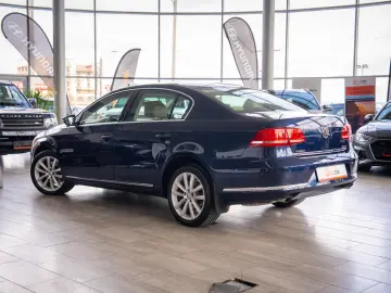 Volkswagen Passat 2.0TDI 4Motion DSG  Highline