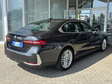 520 d xDrive 1.Hd LEDER AHK NAVI CAM HUD PLA DSC