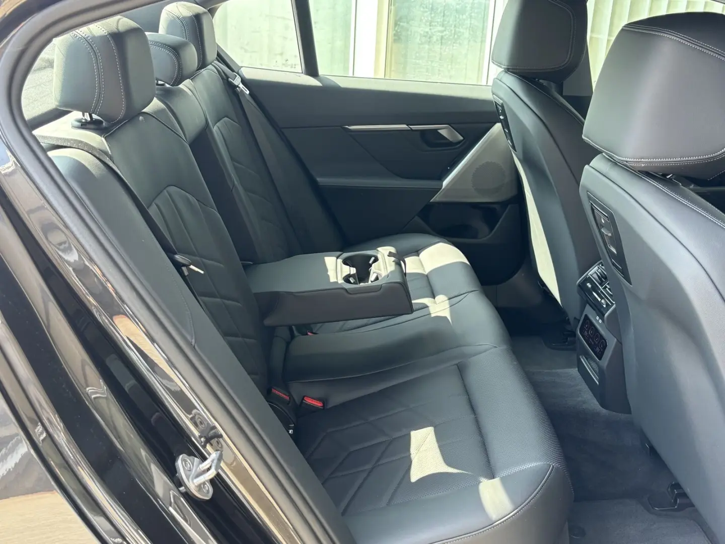 520 d xDrive 1.Hd LEDER AHK NAVI CAM HUD PLA DSC