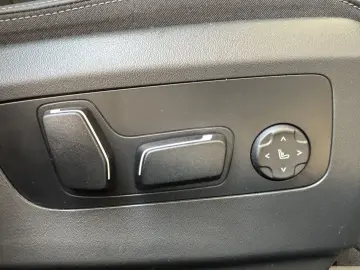 520 d xDrive 1.Hd LEDER AHK NAVI CAM HUD PLA DSC