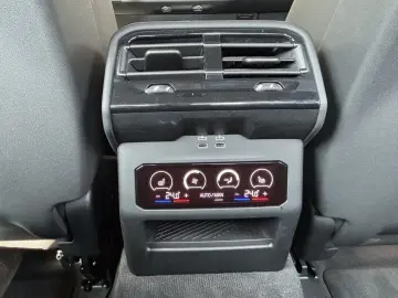 520 d xDrive 1.Hd LEDER AHK NAVI CAM HUD PLA DSC