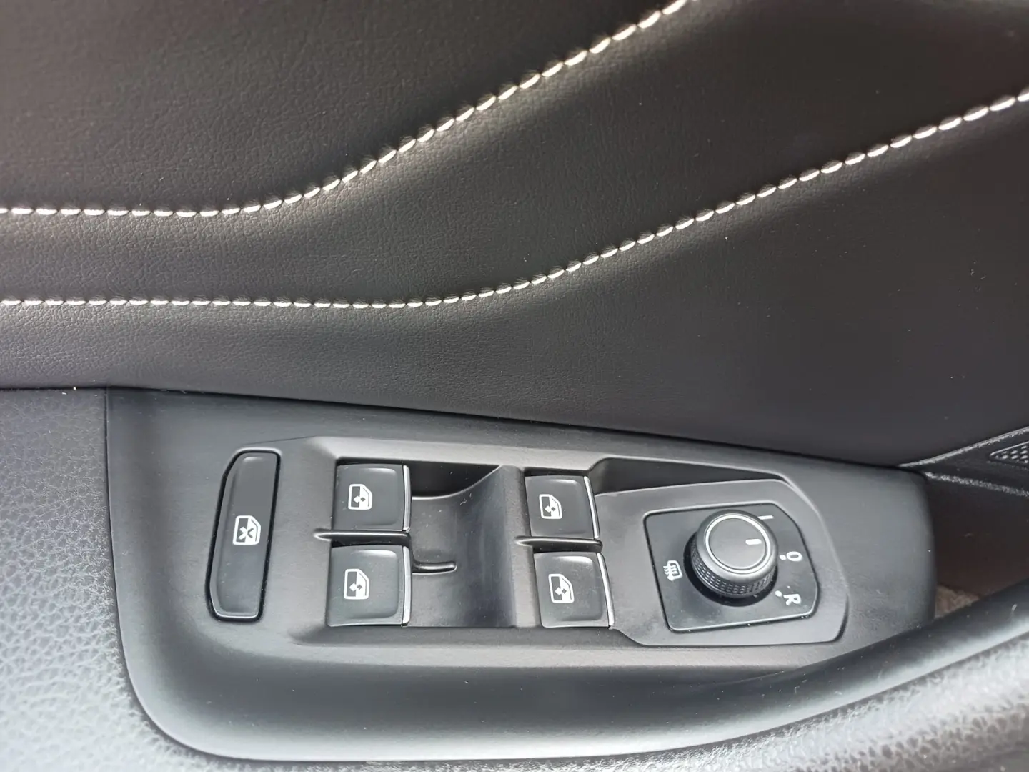 Volkswagen PASSAT 2.0 Tdi 150 CP DSG Highline