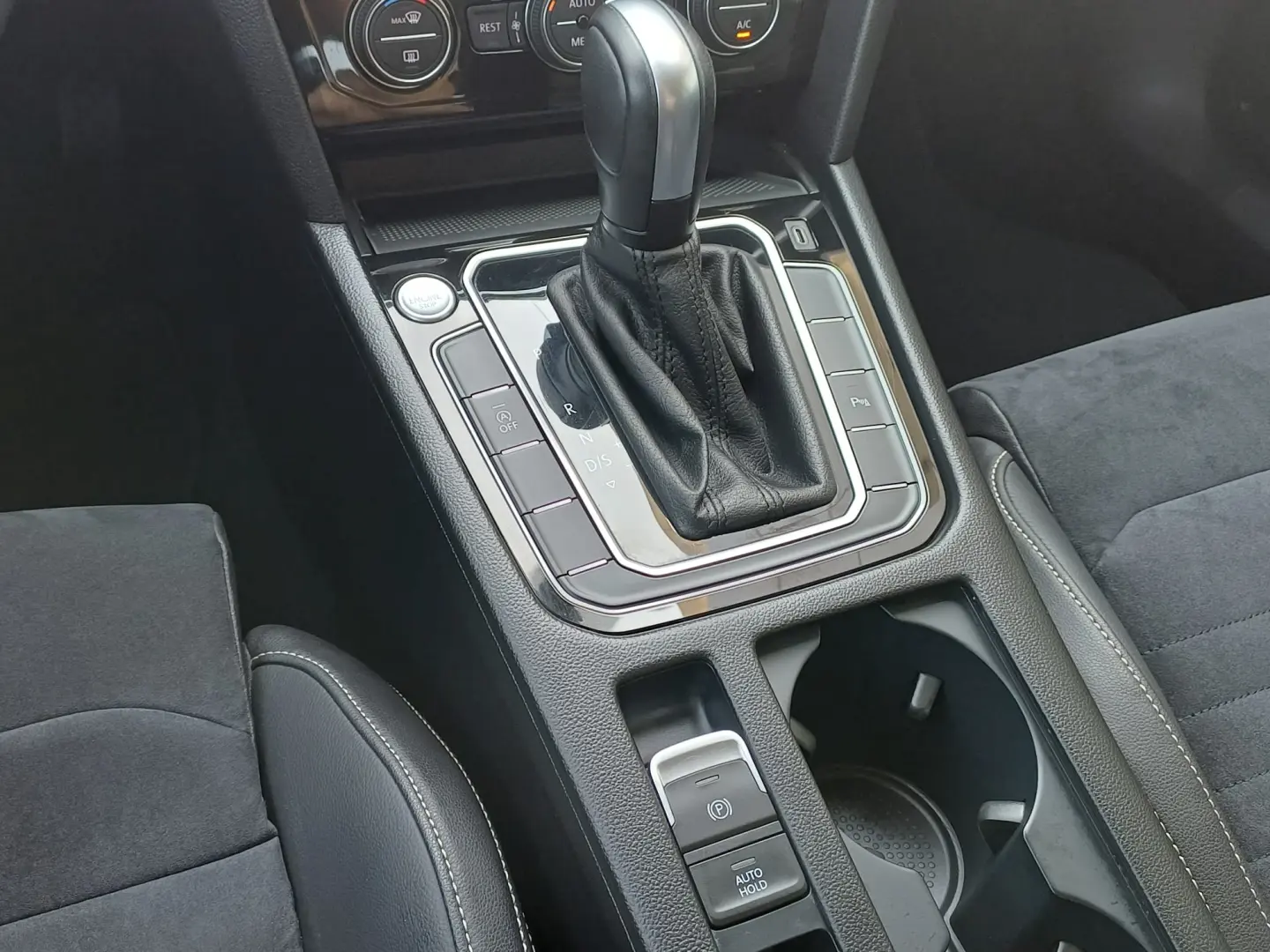 Volkswagen PASSAT 2.0 Tdi 150 CP DSG Highline
