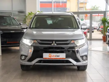 Mitsubishi Outlander 2.0MIVEC Plug-in Hybrid 4WD