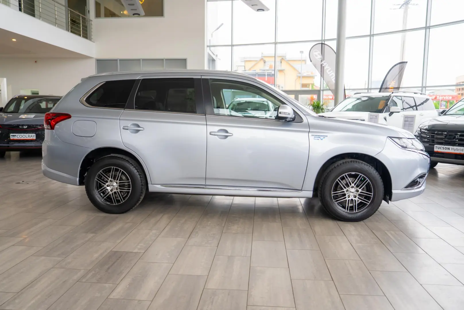 Mitsubishi Outlander 2.0MIVEC Plug-in Hybrid 4WD