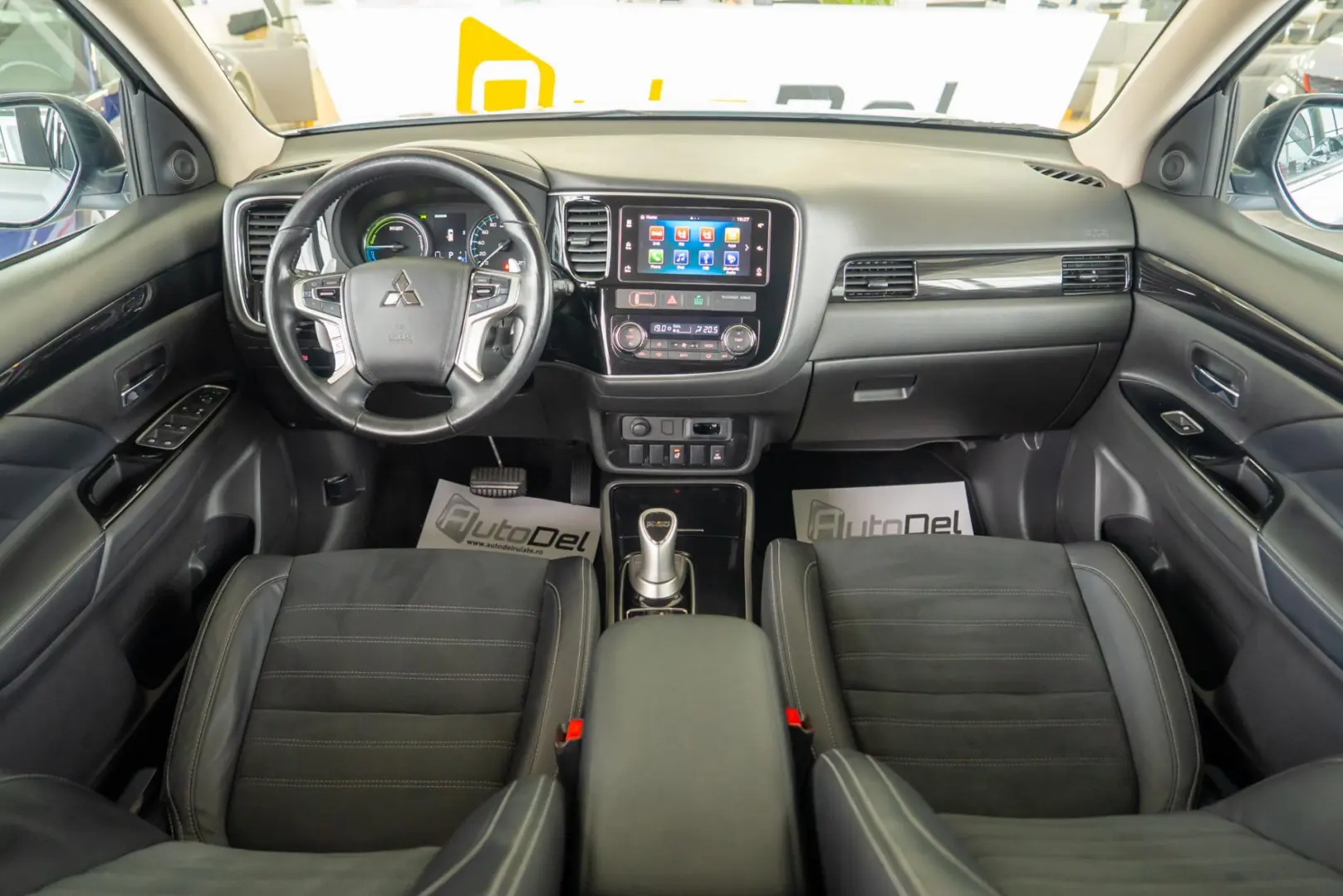 Mitsubishi Outlander 2.0MIVEC Plug-in Hybrid 4WD