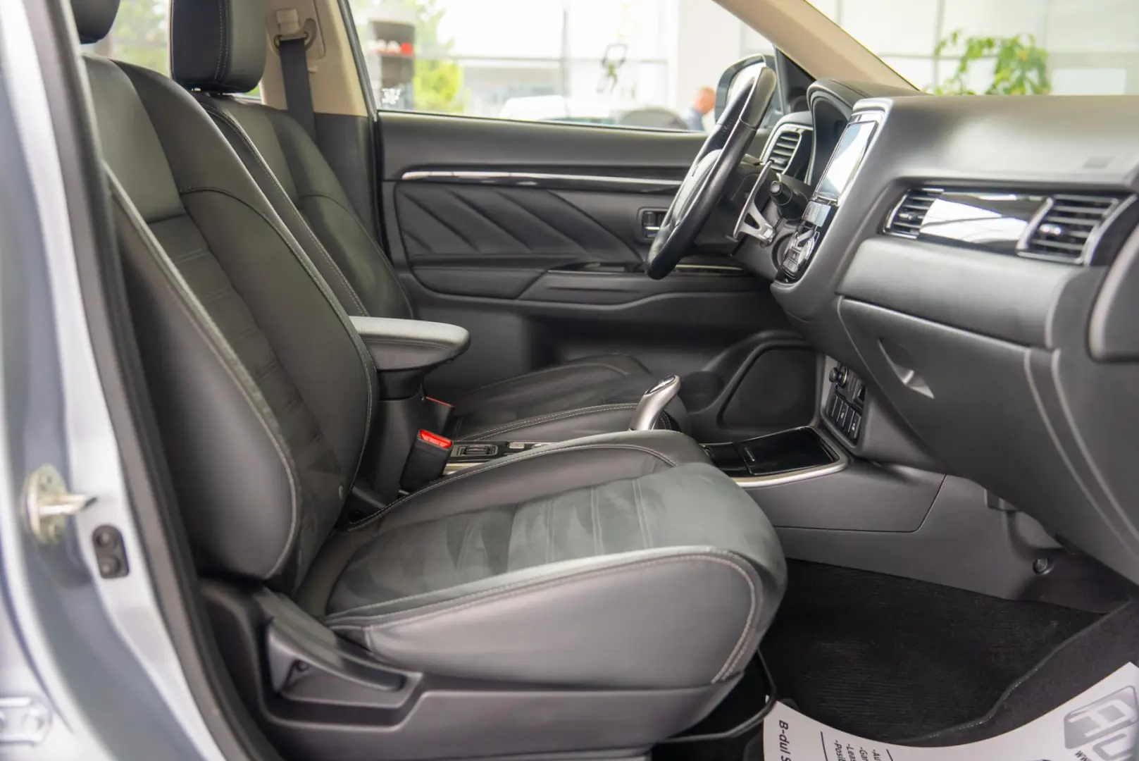 Mitsubishi Outlander 2.0MIVEC Plug-in Hybrid 4WD