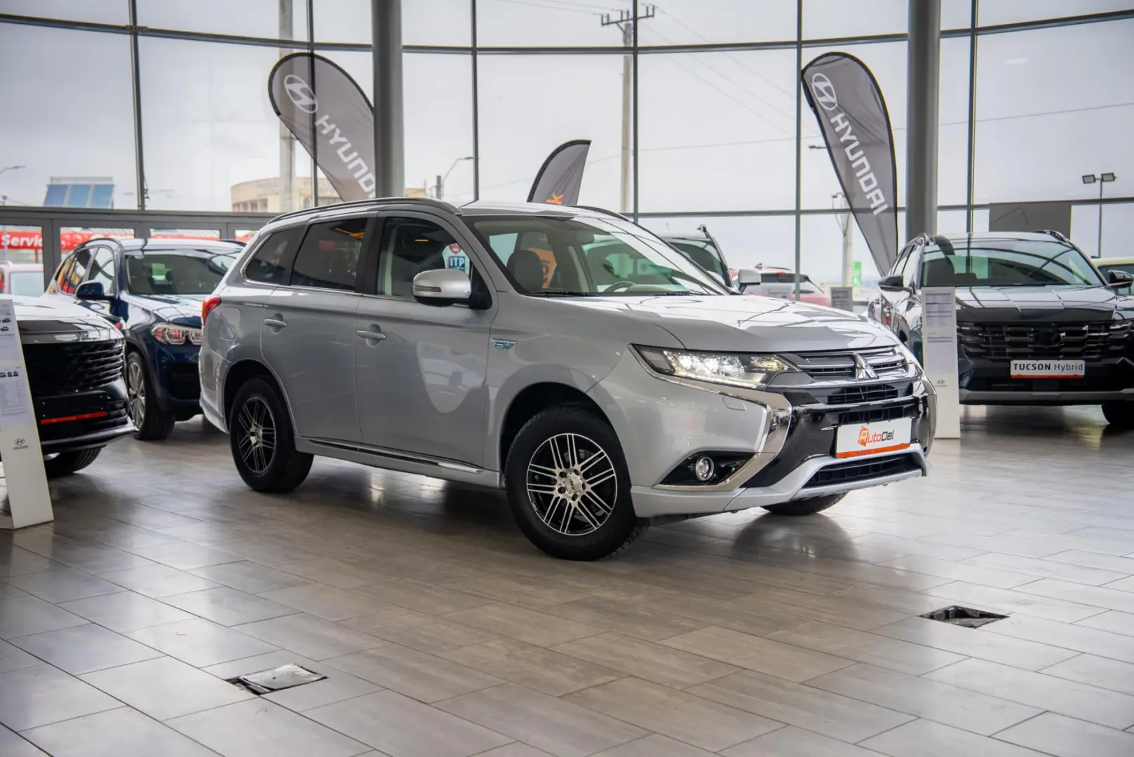 Mitsubishi Outlander 2.0MIVEC Plug-in Hybrid 4WD