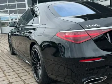 S 580 e Limousine