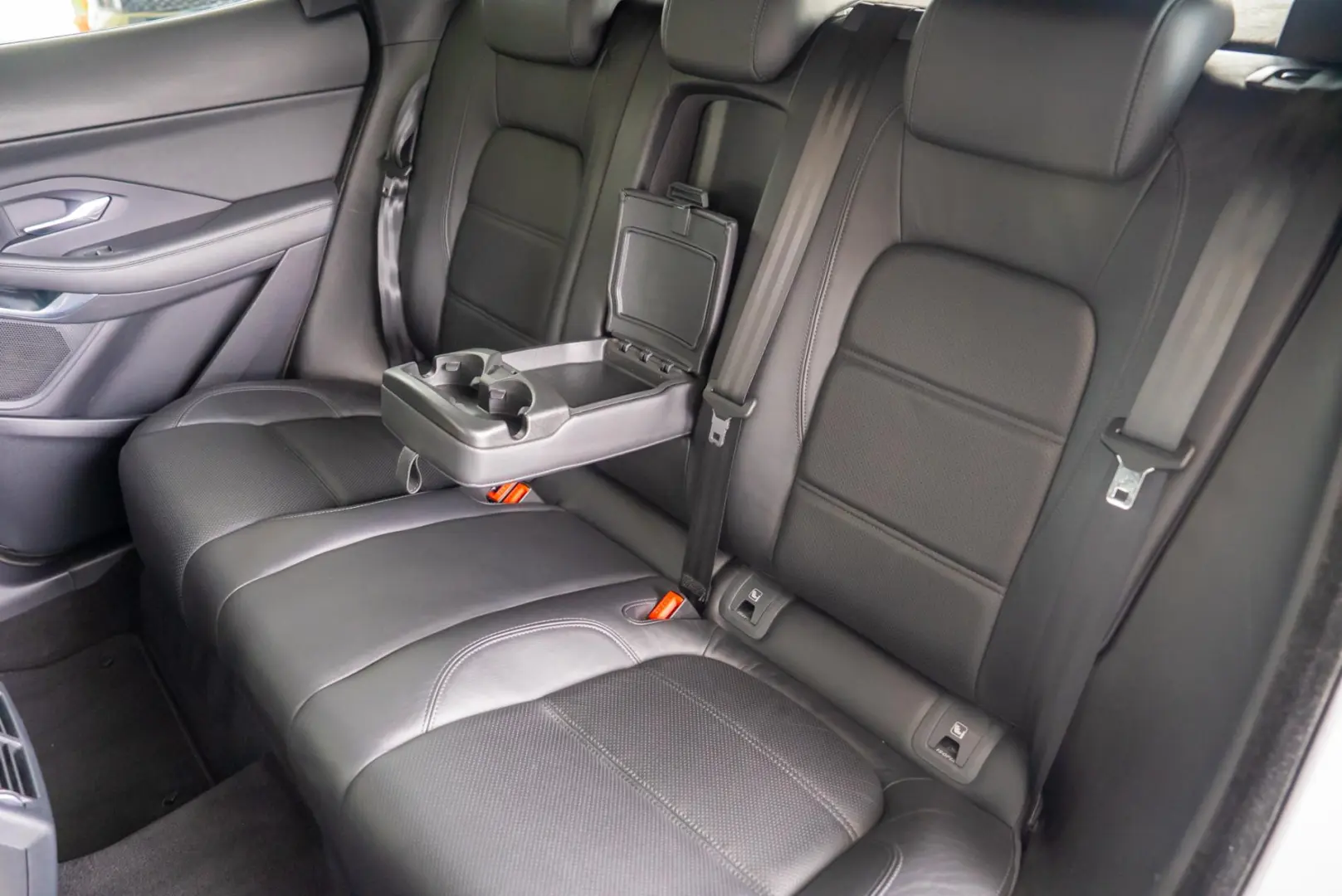 Jaguar E-Pace 2.0 D150 AWD Automat