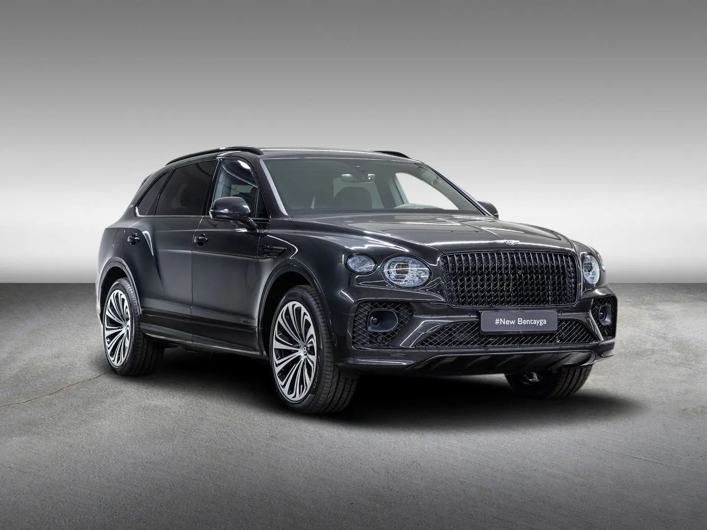 Bentayga V8 Azure EWB |First Edition|Black Line|