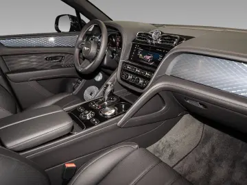 Bentayga V8 Azure EWB |First Edition|Black Line|