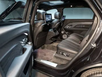 Bentayga V8 Azure EWB |First Edition|Black Line|