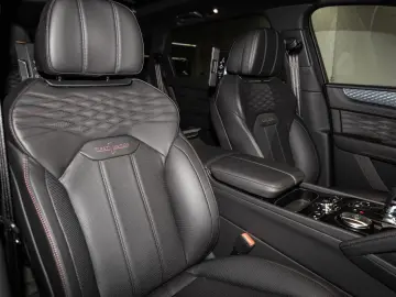 Bentayga V8 Azure EWB |First Edition|Black Line|