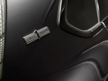 Bentayga V8 Azure EWB |First Edition|Black Line|