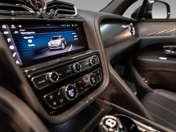Bentayga V8 Azure EWB |First Edition|Black Line|