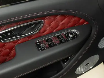 Bentayga S V8 - Naim, Diamond Quilt Spec.