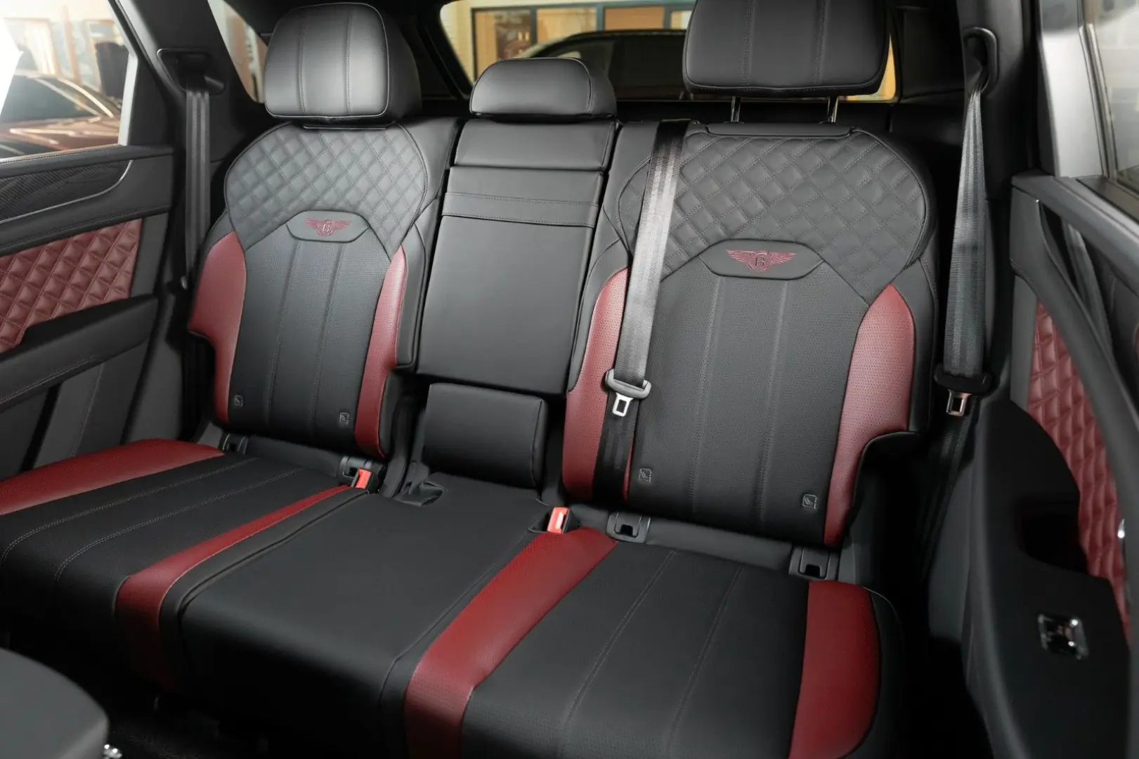 Bentayga S V8 - Naim, Diamond Quilt Spec.