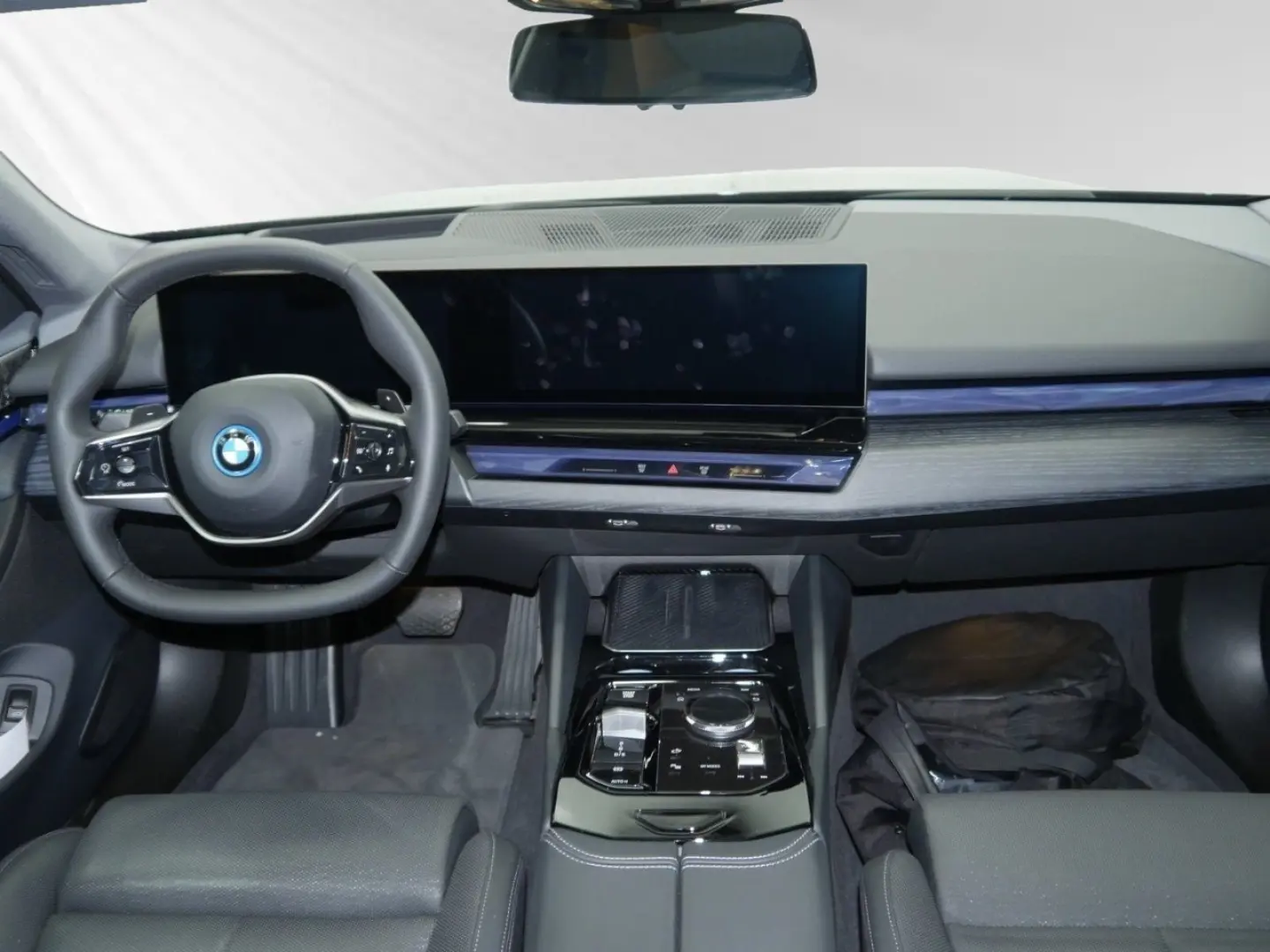550e xDrive Bowers&Wilkins