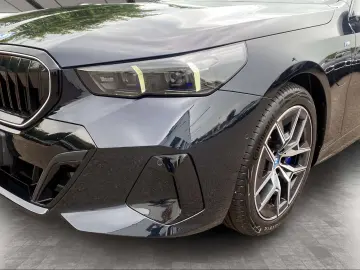 550e xDrive Limousine M Sport