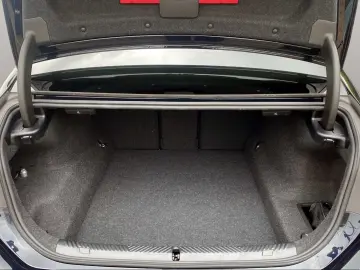 550e xDrive Limousine M Sport