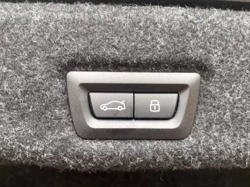 550e xDrive Limousine M Sport