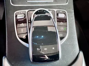 GLC 43AMG Coupe Burmester Pano Airmatic 360° 21