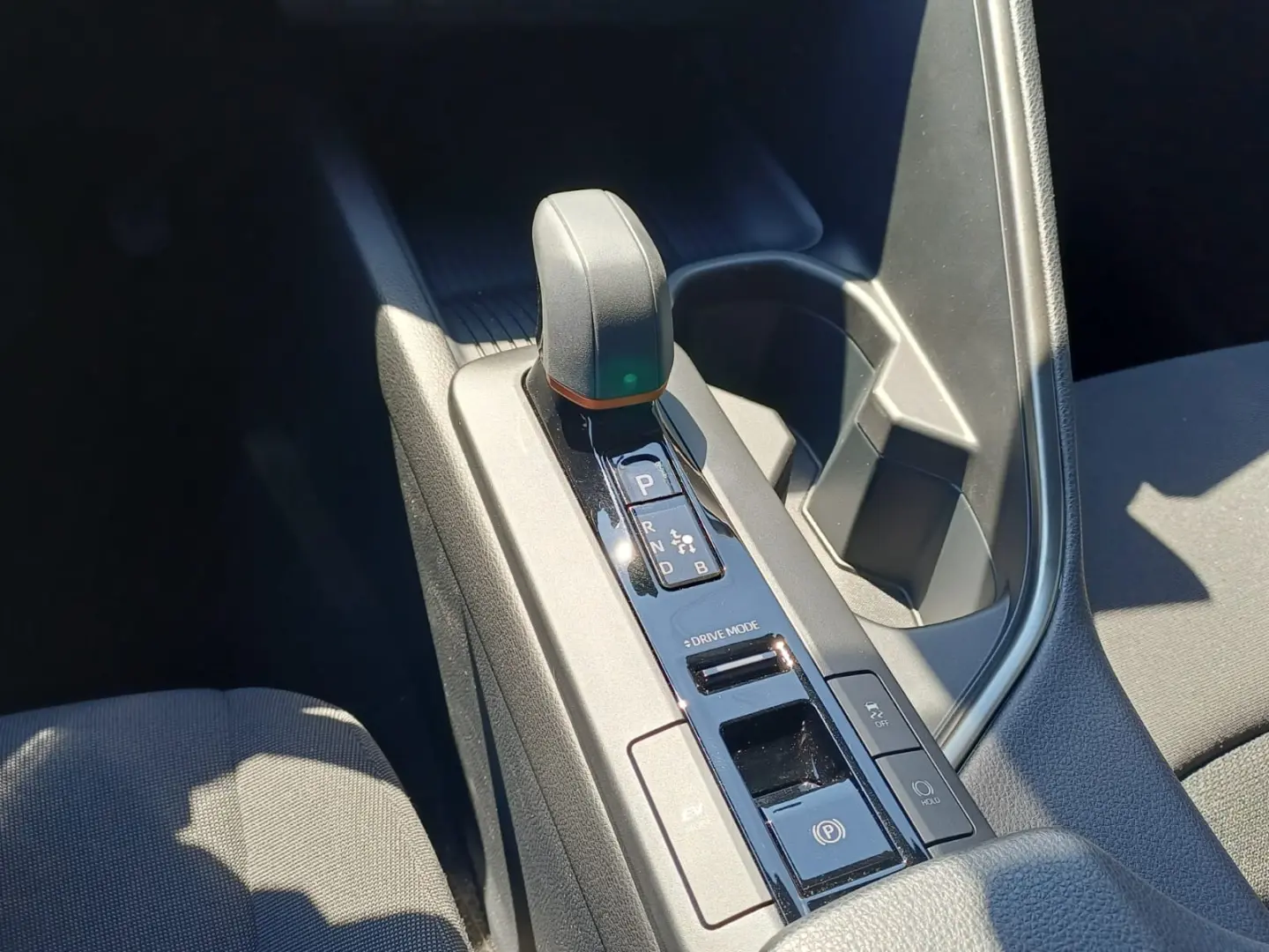 Toyota CHR 1.8 hybrid 140 cp CVT Dynamic