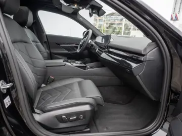 550e xDrive M-Sport