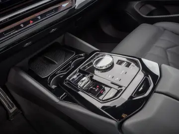 550e xDrive M-Sport