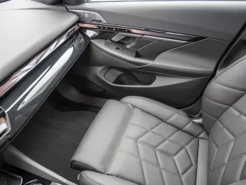 550e xDrive M-Sport