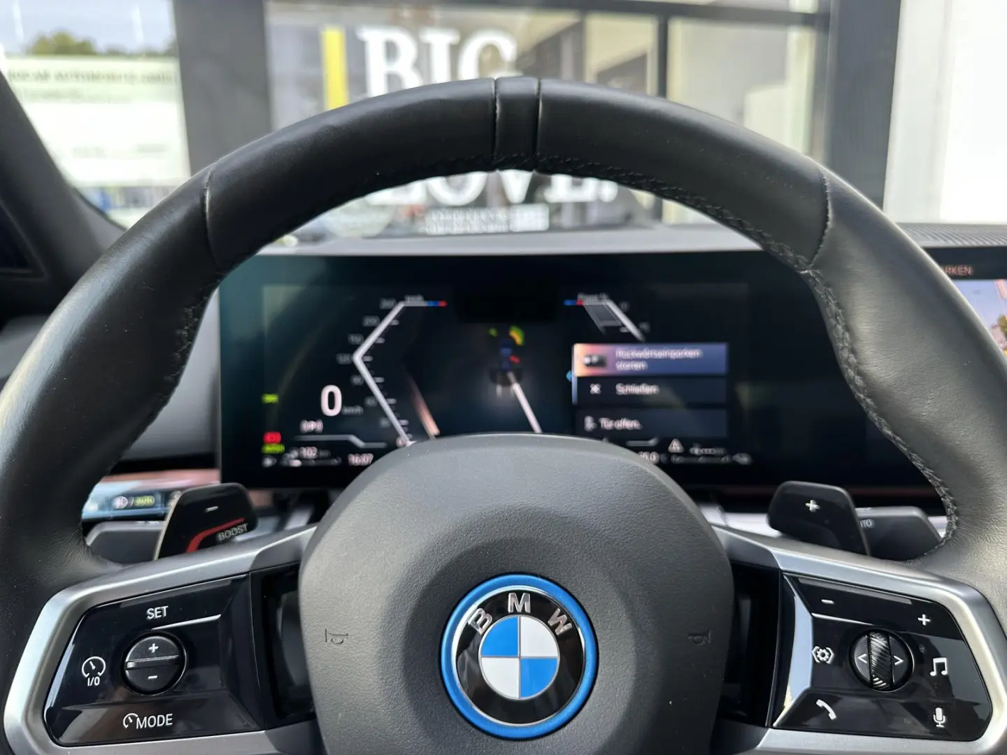550e xDrive M Sport Pro DA Prof PA+ Pano AHK B&W