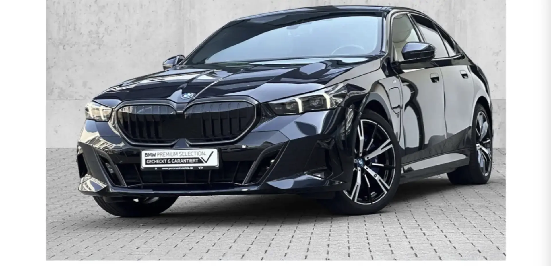 550e xDrive M Sport Pro DA Prof PA+ Pano AHK B&W