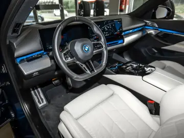 550e xDrive M Sport