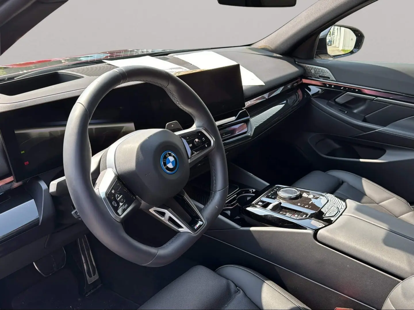 550e xDrive Limousine M