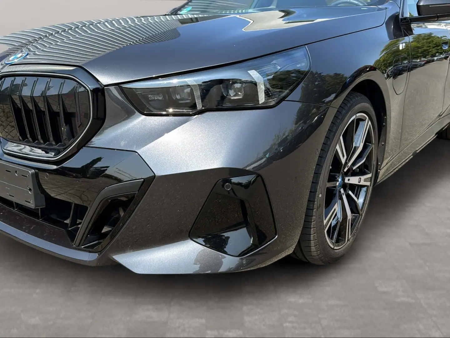 550e xDrive Limousine M