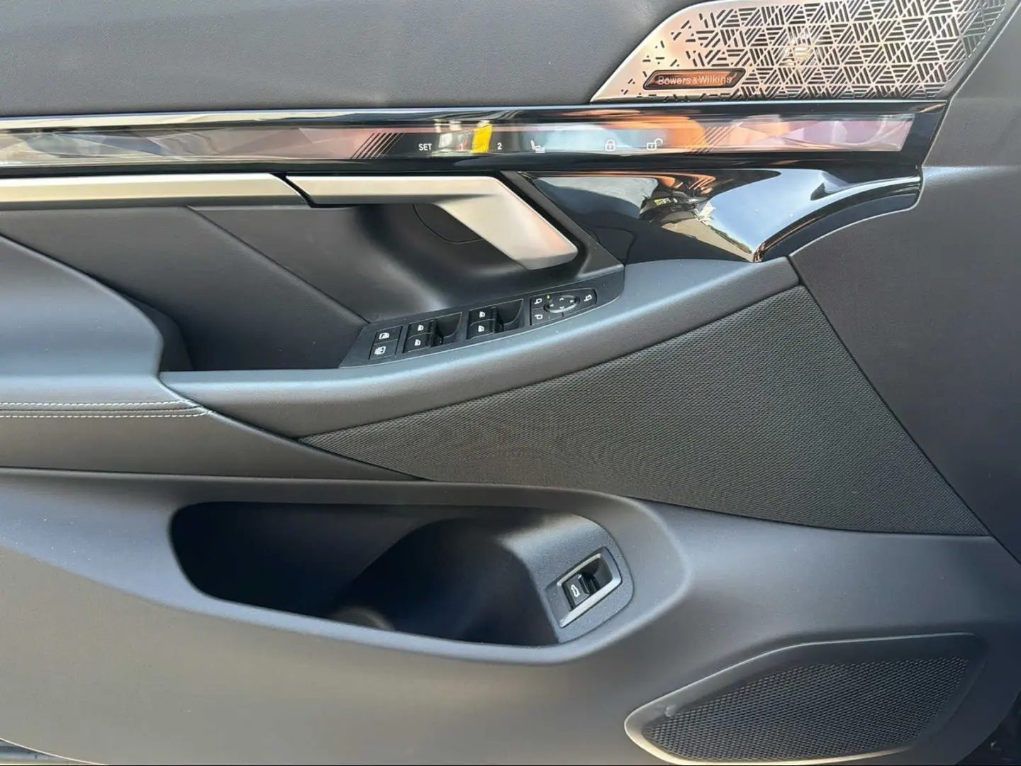 550e xDrive Limousine M