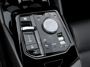 550e xDrive Limousine M Sport Pro B&W DA Prof. P