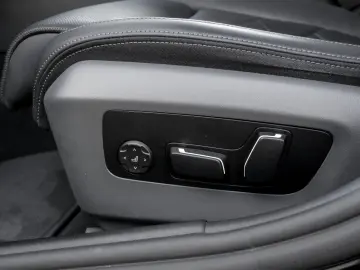 550e xDrive Limousine M Sport Pro B&W DA Prof. P