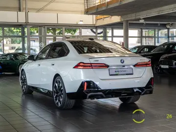 550 e xDrive M Sport