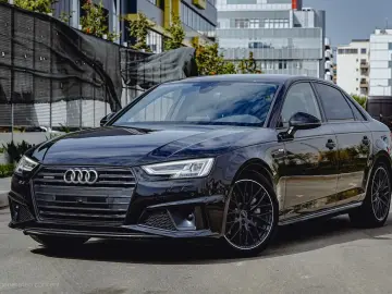 Audi A4 Avant 2.0 TDI quattro S tronic Sport